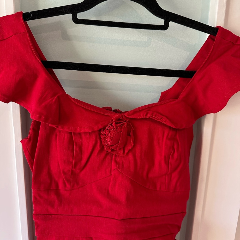 Elegant Red Ruffle Dress - Picture 4 of 6